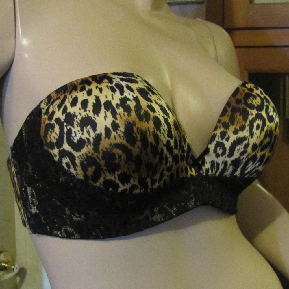 Victoria's Secret Cheetah Strapless Bra 34C